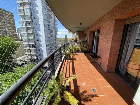 Departamento en Alquiler con 1 cocheras