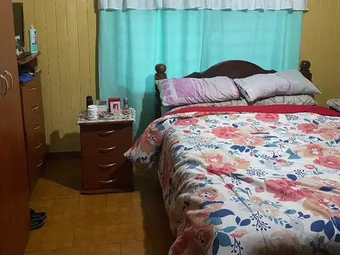 Casa en Venta en Isidro Casanova, USD 55.000
