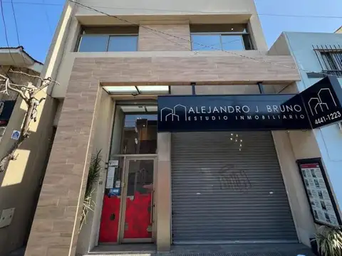 OFICINA MONOAMBIENTE- 35 M2 APROX -EXCELENTE UBICACIÓN-