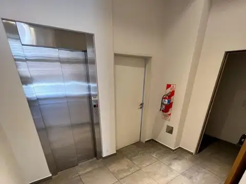 Oficina en Alquiler en San Justo, $ 500.000