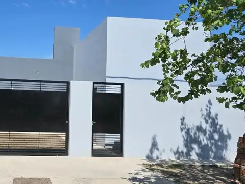 Casa en alquiler Reconquista Bo: Los Naranjos