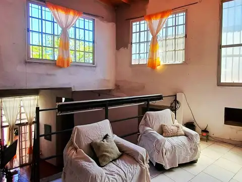 Depto Tipo Casa en Venta de 5 ambientes