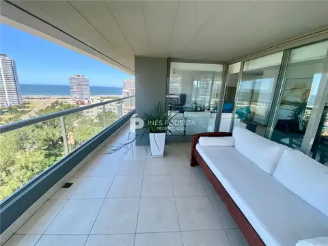 Departamento en Alquiler en Punta del Este, USD 12.000