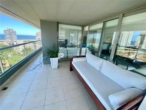 Departamento en Alquiler de 3 dormitorios