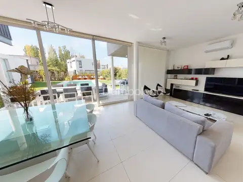 Casa en Venta de 5 dormitorios