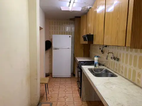 Casa 5 ambientes con 1 baño