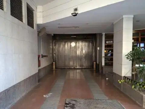 Bartolome Mitre 2300 Balvanera Cochera U$25.000