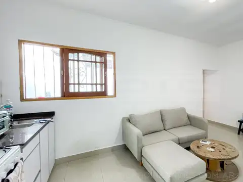 Depto Tipo Casa en Venta en Barrio Parque, USD 95.000