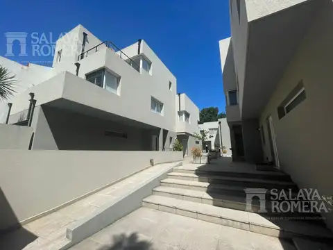 Carlos Villate al 1700