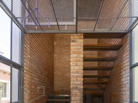 Casa 2 ambientes con 2 baños