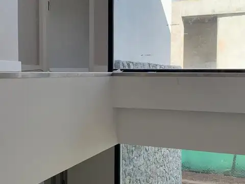 Casa 7 ambientes con 6 baños