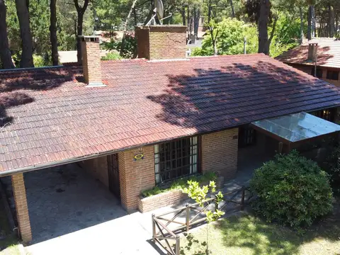 Casa en Alquiler Temporal en Pinamar, USD 2.300