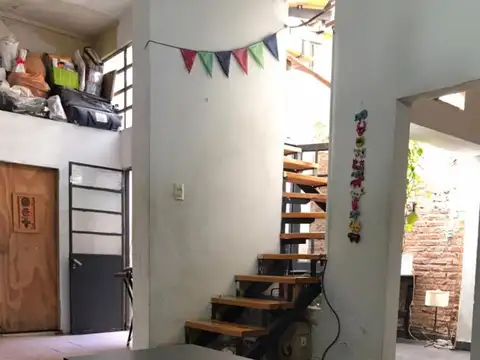 Depto Tipo Casa en Venta de 5 ambientes