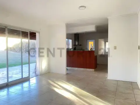Casa en Venta en La Cuesta Villa Residencial, USD 390.000