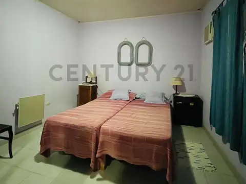 Las colonias 900, Piso 0