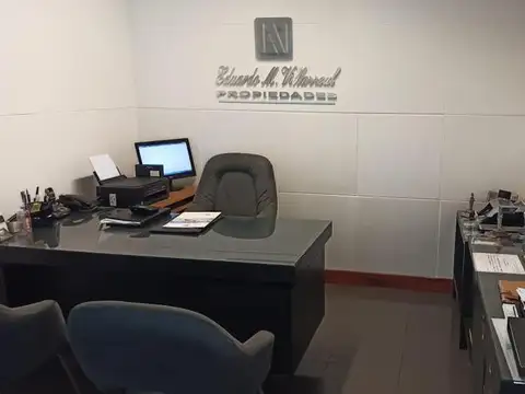 Oficina en Alquiler 40 años