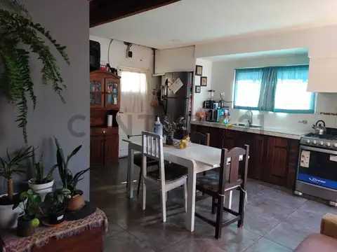 Primera Junta 7341 7300, Piso 0