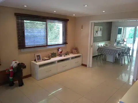 Vendo casa Country Barrancas de Guido