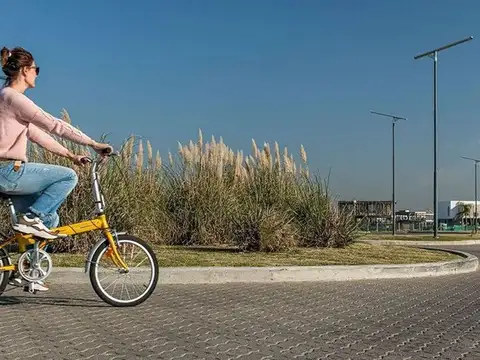 Terreno en Venta en Berazategui, USD 90.000