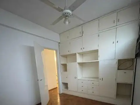 Depto Tipo Casa en Venta 40 años