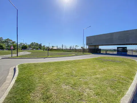 Terreno en Venta en Funes, USD 206.000