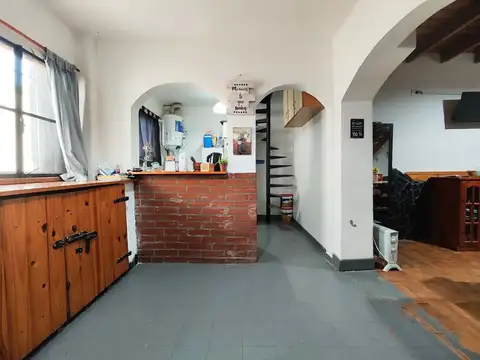 Depto Tipo Casa 2 ambientes con 1 baño