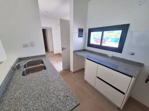 Se alquila dúplex en Bº San Ignacio Village -Edisur-