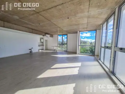 Oficina en Venta con 1 cochera