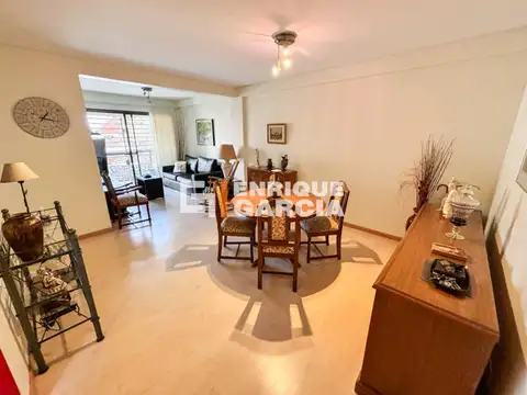 VENTA SEMIPISO 3 AMBIENTES AL FRENTE COCHERA CUBIERTA