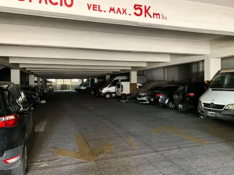 Cochera en Venta Cubierta