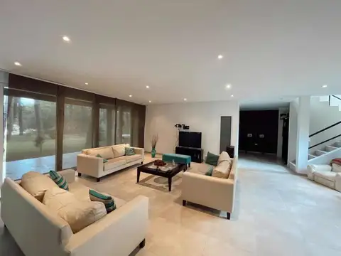 Casa en Venta en Pinamar, USD 550.000