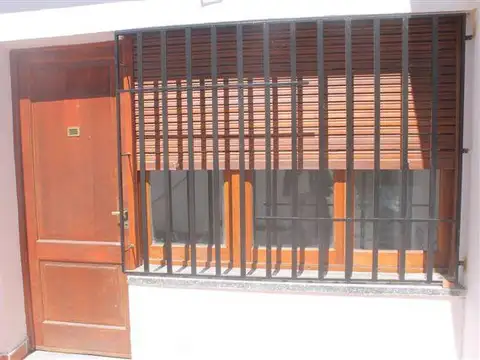 Casa en Alquiler en Arroyito, $ 850.000