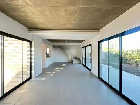 Casa en Venta en Funes, USD 227.000