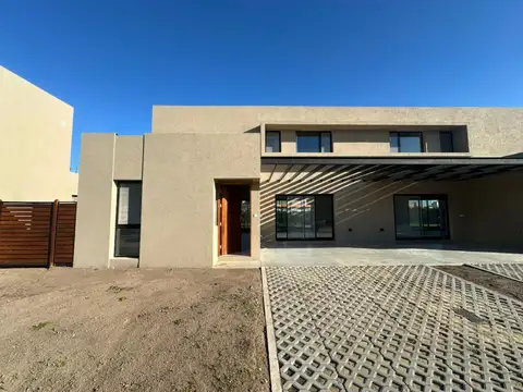 Casa en venta dos dormitorios condominios DM - Don Mateo- Funes