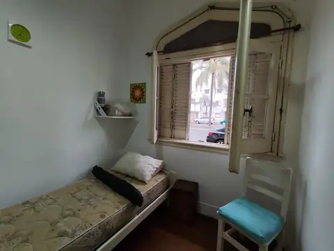 Casa en  VENTA de 3 / 4 dormitorios en Calle 27 de Febrero al 1800 - Rosario