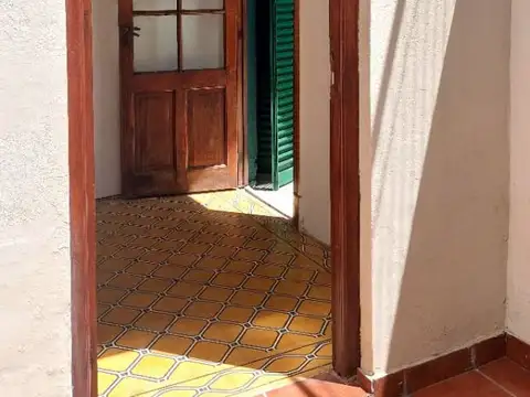 Depto Tipo Casa en Alquiler en Villa del Parque, $ 700.000