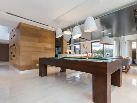 Casa en Venta en Don Bosco, USD 1.850.000