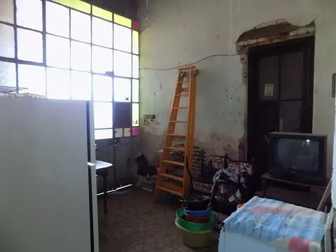 SE VENDE CASA EN ESQUINA IDEAL PARA EMPRENDIMIENTO INMOBILIARIO