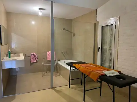 Impecable casa totalmente hecha a nuevo