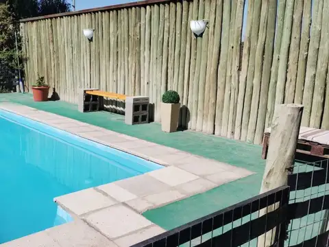 VENTA SALON PARA EVENTOS,PILETAS, RODEO DE LA CRUZ