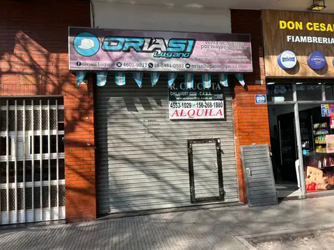 LOCAL  -  EXCEL. ZONA COMERCIAL 4X8  CON VIDRIERA y PERSIANA TIPO CIEGA c/MOTOR