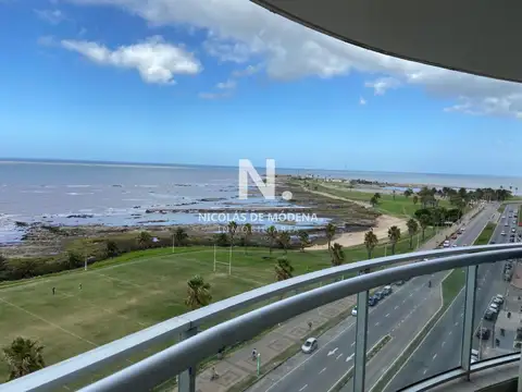 Venta Moderno apto de 3 Dormitorios Con Vista al mar en Punta Carretas.