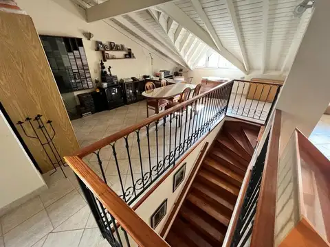 Casa -Venta-   6 amb con parque - Villa Ballester