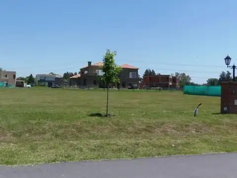 TERRENO EN ALTOS DE CAMPO GRANDE EN VENTA