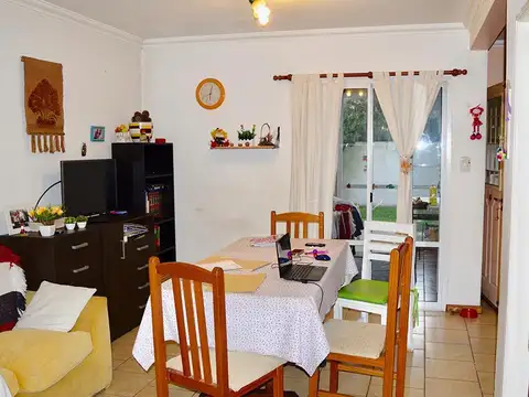 Depto Tipo Casa en Venta de 2 dormitorios