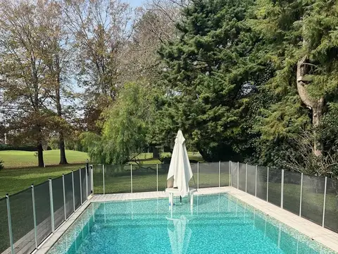 Casa 8 ambientes con 5 baños