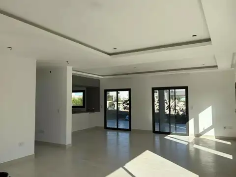 Casa en Santa Ines, Canning a estrenar