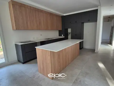 Casa en Venta en Costa Esmeralda, USD 590.000