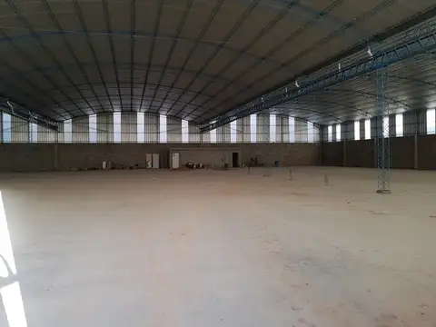 Galpon en Venta 81  mts Fondo