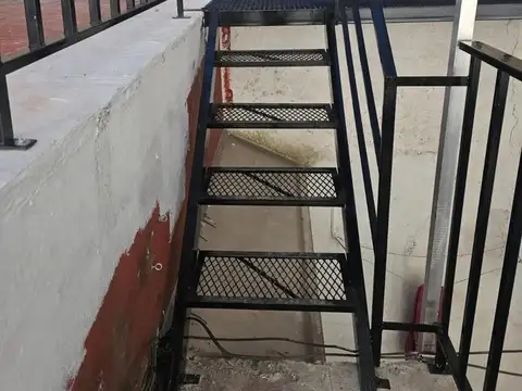 Depto Tipo Casa en Venta de 4 ambientes